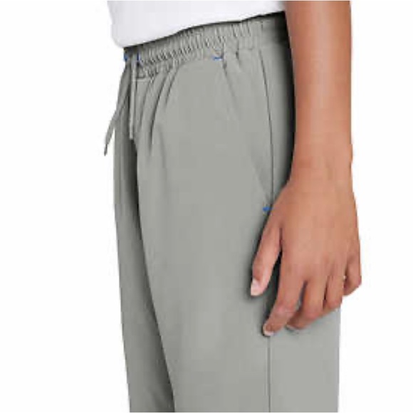 Eddie Bauer Youth 2-pack Hybrid Short (M 10-12) NWT - Picture 4 of 8